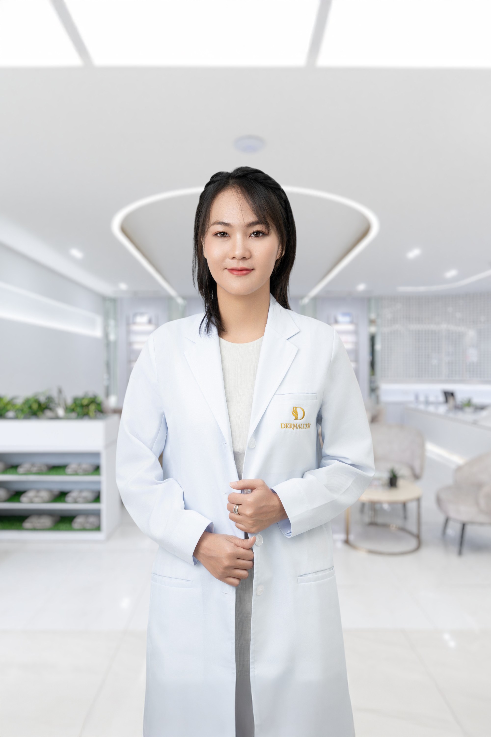 Dr Shwe Yee Win Htet-1